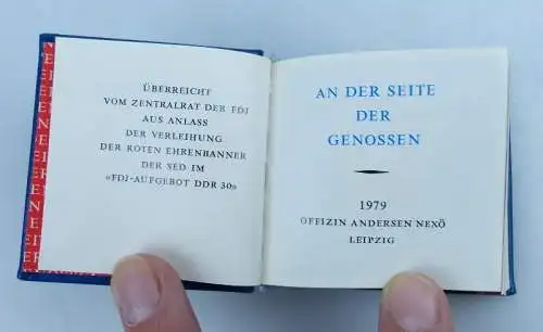 Minibuch: An der Seite der Genossen FDJ überreicht vom Zentralrat FDJ bu0958