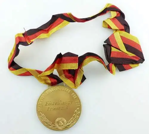 #e4064 DDR Medaille Einzelkampf Frauen DKV Deutscher Keglerverband der DDR 1970