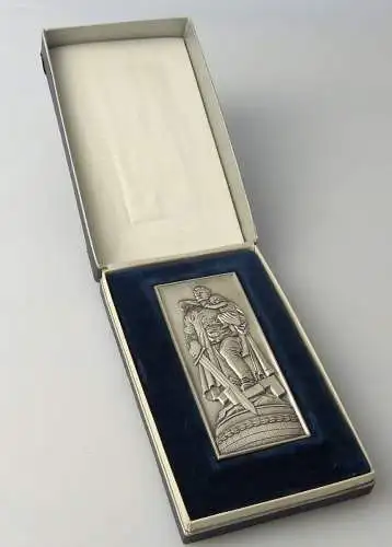 Medaille Ehrenmal Treptow Berlin Silberfarben im Etui r 216