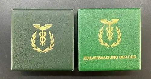 2 Medaillen Zoll der DDR im Etui 1mal Meissen Medaille K002