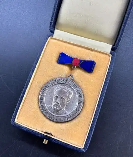 Karl Liebknecht Medaille FDJ mit Verleihungsnummer 648 in OVP y0030