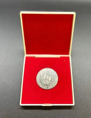 Original alte DDR Medaille Bernau 30 Jahre Kampfgruppen in OVP y0068