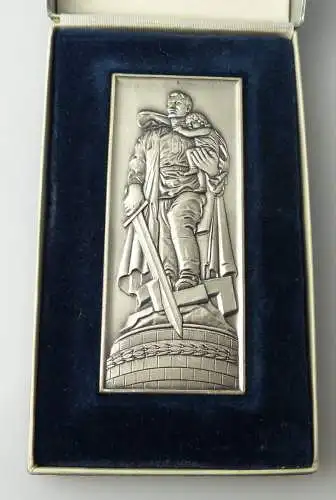 Medaille Ehrenmal Treptow Berlin Silberfarben im Etui r 216