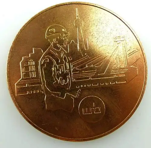 Medaille: Den Erbauern des 4000er Plattenwerkes Berlin 1977 urb e1419