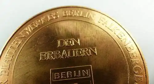 Medaille: Den Erbauern des 4000er Plattenwerkes Berlin 1977 urb e1419