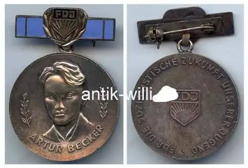 DDR FDJ Artur Becker Medaille in Silber 1. Ausführung