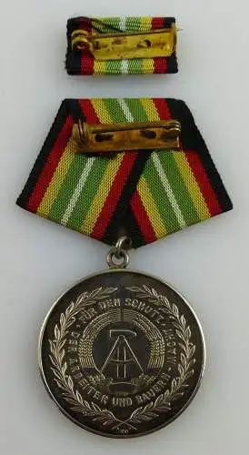 Medaille treue Dienste NVA in 900 Silber, Punze 7, Band I Nr. 150 e, Orden2641