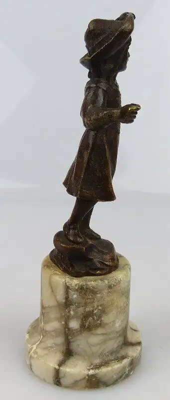 original alte Bronze Mädchen mit Hut hinten signiert un063 4