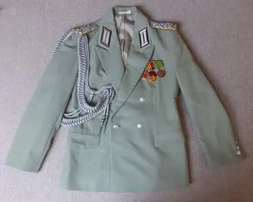 Uniform Jacke Oberstleutnant Nachrichten Einheit der NVA + 3 Orden, Achse, un147