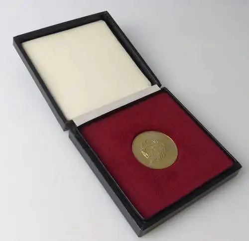 Medaille : 30 Jahre Gesellschaft für Deutsch-Sowjetische Freundschaft 1977 /r357