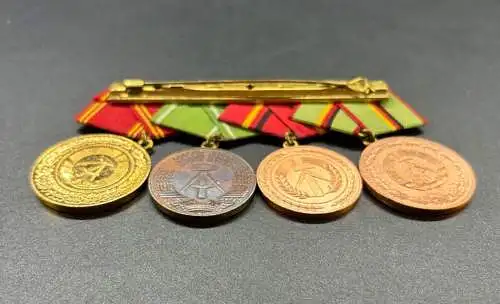 Original alte DDR Ordenspange y0086