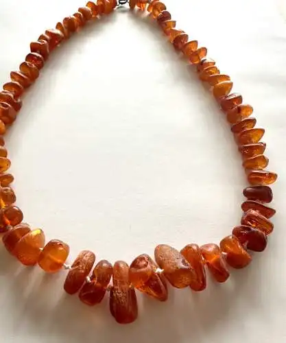 schöne alte Kette Naturbernstein Amber K020