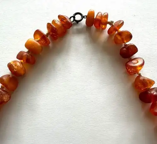 schöne alte Kette Naturbernstein Amber K020