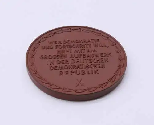 e12493 DDR Meissen Medaille Böttger Steinzeug zum Nationalen Aufbauwerk Berlin