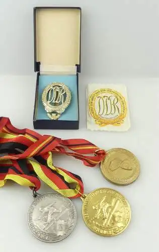 e12380 DDR Medaillen und Abzeichen DTSB Bestenermittlung Sportabzeichen Aufnäher