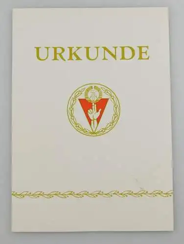 e12333 2 Urkunden 20 Jahre Demokratische Bodenreform und Ehrenmedaille