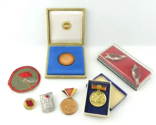 e12156 1 Position DDR Orden Abzeichen Aufnäher NVA Kampfgruppen etc