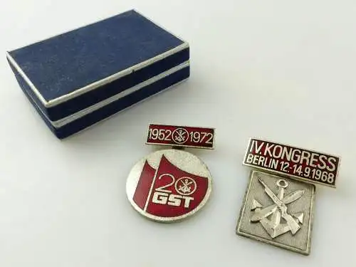 e12154 2 alte GST Abzeichen DDR IV Kongress Berlin 1968 20 Jahre GST 1972