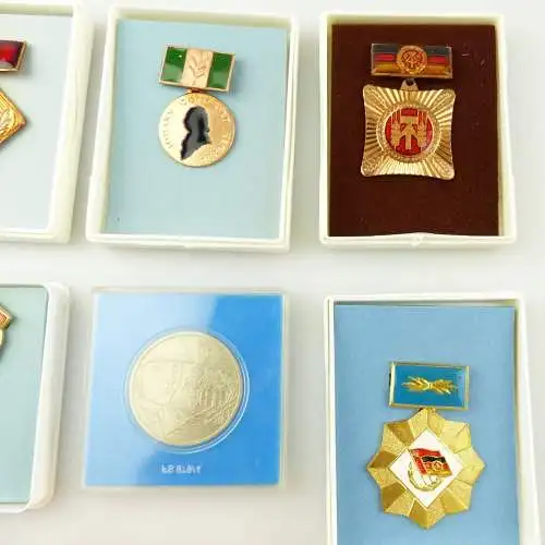 e12095 1 Konvolut original alte DDR Orden und Abzeichen 