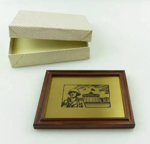  e12007 Original altes Ehrengeschenk Bild mit Grenzsoldat in OVP