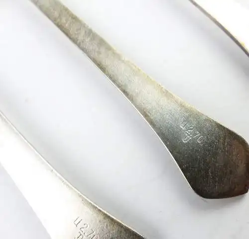 e11643 3 alte russische Vorlegegabeln versilbert in OVP