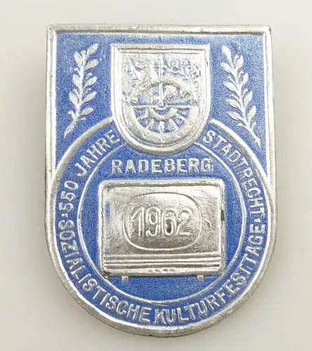 E11573 Abzeichen aus Pappe von 1962 550 Jahre Stadtrecht Radeberg selten