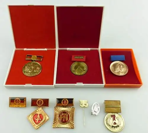 e11456 Konvolut DDR Orden und Medaillen siehe Foto