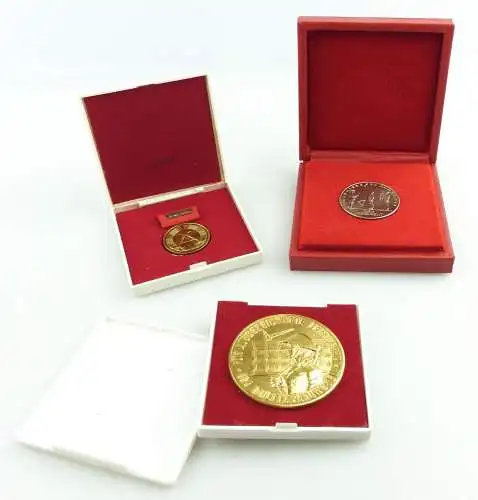 e11453 3 Medaillen Verdienstmedaille der DDR Regiment und Militärbauwesen