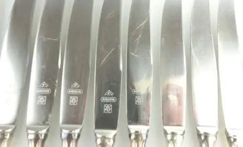 e11384 26 teiliges versilbertes Besteck 12 Messer 12 Gabeln 2 Vorlegelöffel