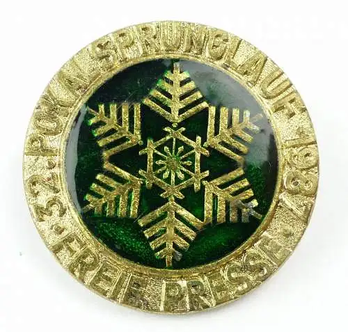 e10479 DDR Abzeichen Pin 32 Pokalsprunglauf 1987 Freie Presse Schneeflocke