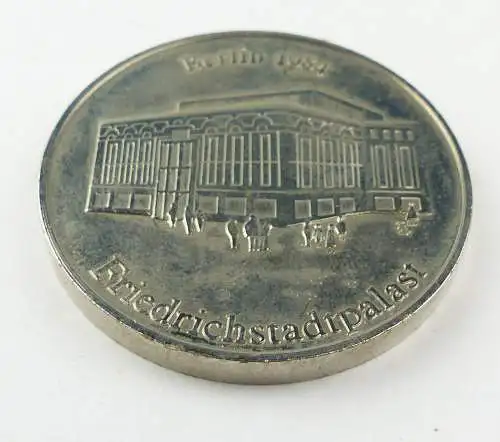 e10160 Medaille Berlin 1984 Friedrichstadtpalast silberfarben mit Etui