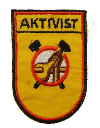 E9509 Original alter Aufnäher Aktivist