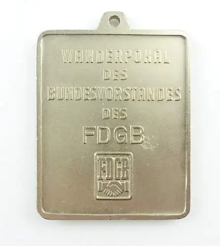 E9359 Plakette silberfarben 1985 DDR Wanderpokal des Bundesvorstandes des FDGB