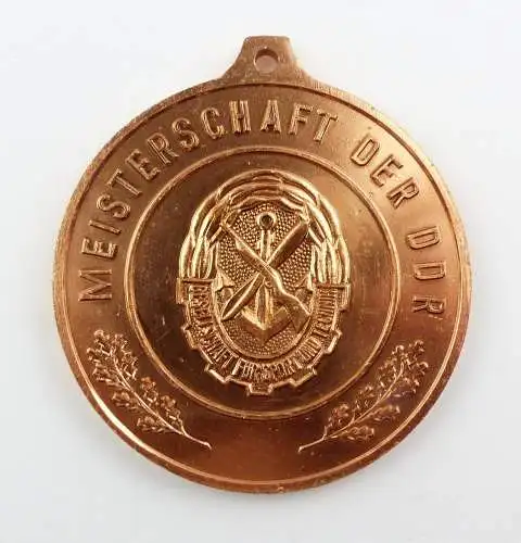 e9337 GST Medaille Meisterschaft der DDR bronzefarben 