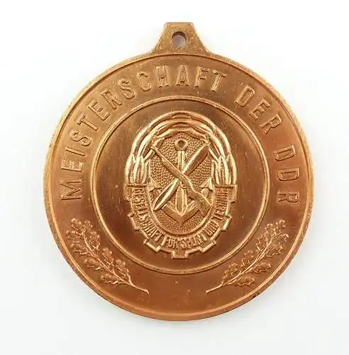 E9333 GST Medaille Meisterschaft der DDR erhöht die Verteidigungsbereitschaft