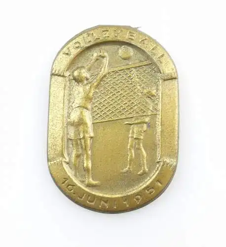 #e8210 Altes DDR Abzeichen: Volleyball 16. Juni 1951