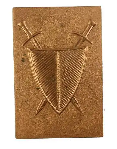 E8013 Original DDR Plakette wohl Militärstaatsanwaltschaft bronzefarben