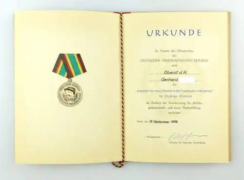 #e6777 DDR Urkunde: Medaille für 20 jährige Dienstzeit bei der NVA 1968