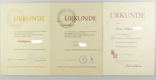 #e6775 4 alte Urkunden 60er / 70er Jahre DDR FDGB Volkspolizei Inspektion NVA