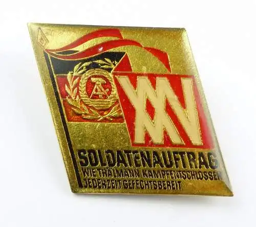 #e5843 DDR Anstecknadel / Abzeichen 25 Jahre Soldatenauftrag 