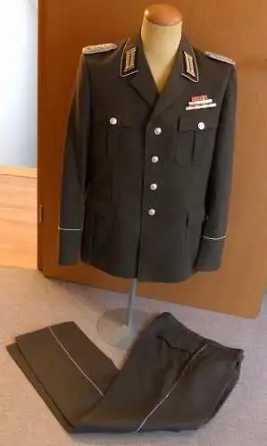 #e5326 Uniform Major Matschützen mit 3 reihiger 9er Spange Größe  sg 52