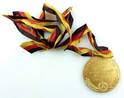 #e4066 DDR Medaille DKV 1971/72 Einzelmeisterschaft Asphalt Frauen A Leipzig