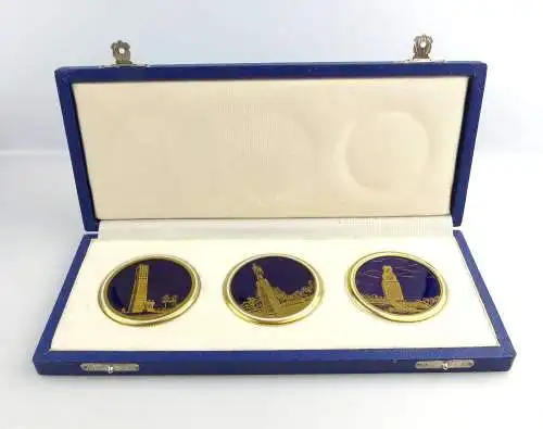 #e2992 3 Medaillen im Etui: Weimarer Porzellan DDR Gedenkstätten
