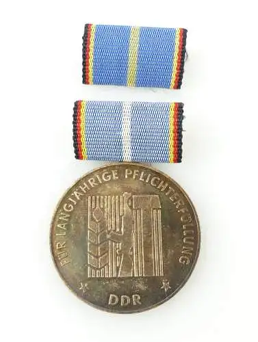 #e2459 Medaille für langjährige Pflicherfüllung, Landesverteidigung DDR 