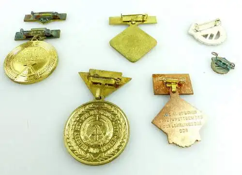 Konvolut 5 Abzeichen: 7 Teile NVA, FDJ Lehrlingskollektiv e1645