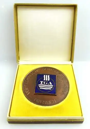 Medaille: VEB Technische Gebäudeausrüstung Dresden TGA Dank u. Anerkennung e1432