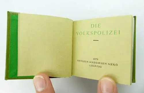 Minibuch : Die Volkspolizei  Graphischer Großbetrieb Leipzig 1979 e320