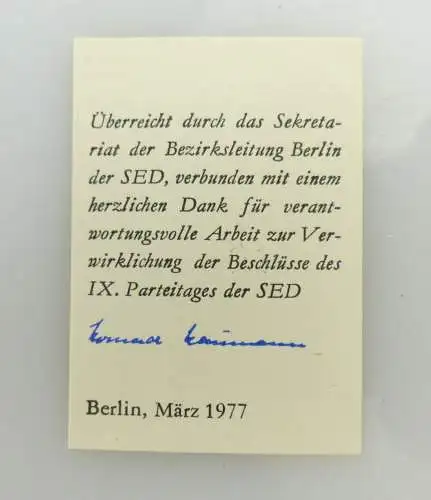 Minibuch: Marx Engels - überreicht durch Bezirksleitung Berlin der SED!! e293