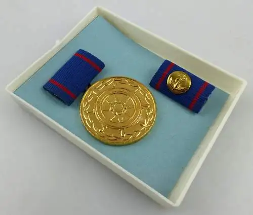 Medaille treue Dienste Seeverkehrswirtschaft Binnenschiffahrt Gold, Orden3013