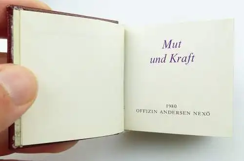 2 Minibücher : Dynamo Mut und Kraft  Graphischer Großbetrieb Leipzig 1980 /r652